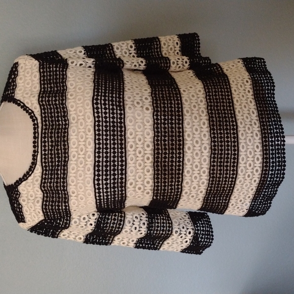 Talbots Top - Picture 2 of 9